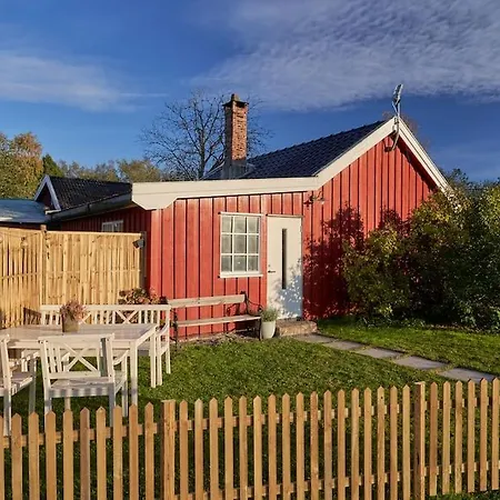 Koselig Hytte Pa Gardstun I Oslo Exterior photo